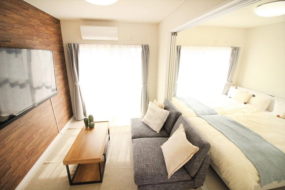 Dot Cottage 385