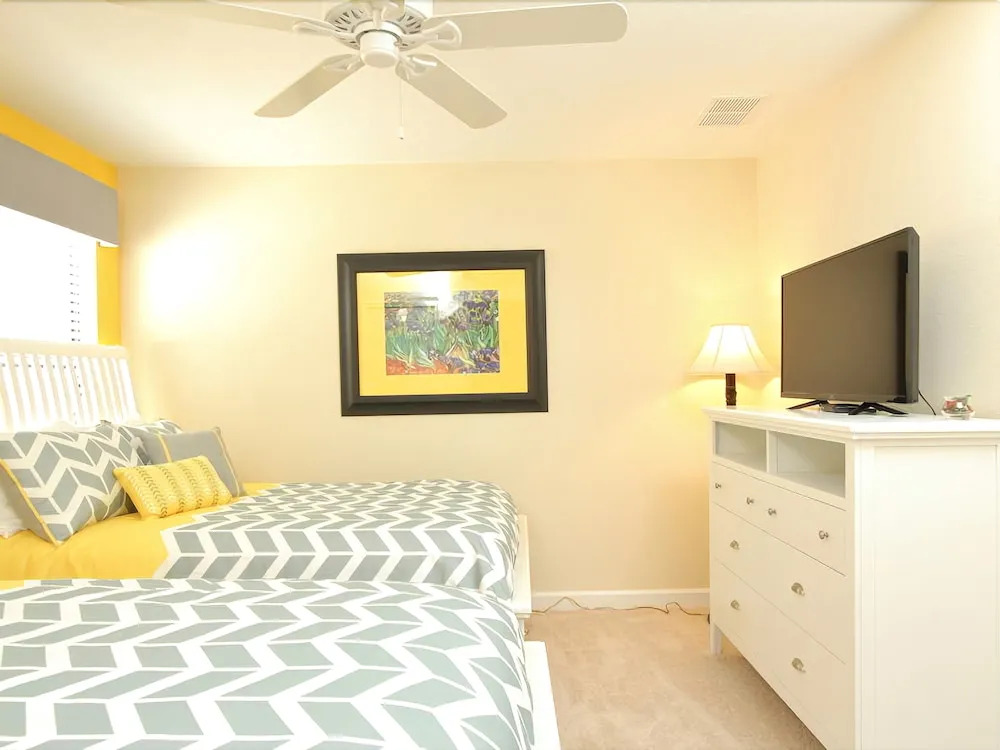Champions Gate 1421 - Nine Bedroom Villa with Private Pool
