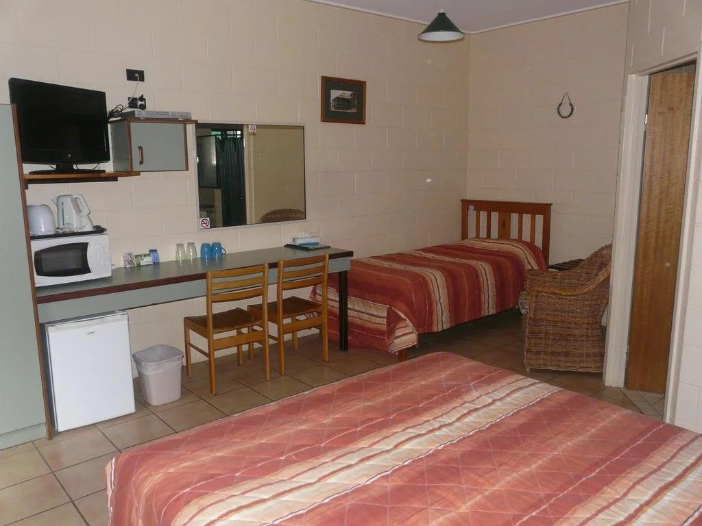 Curtain Fig Motel