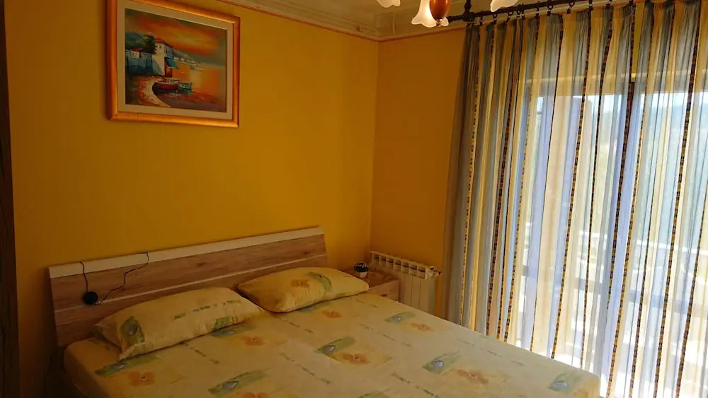 Beautiful Apartment With Balcony on Island Rab