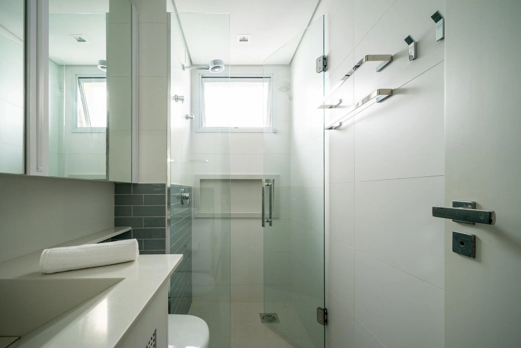 Apto Luxuoso c/churraq e vista lateral mar ABC0401