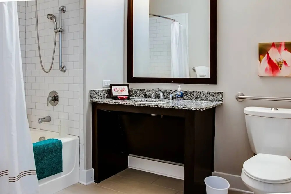 Pristine 1BR Apt In Dilworth
