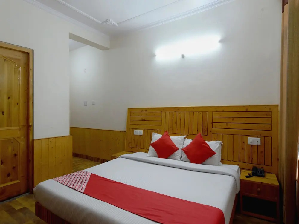 OYO 18555 Yogesh Cottage Manali