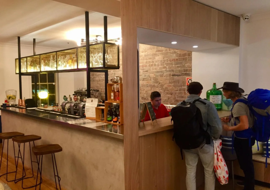 Mad Monkey Hostel Coogee Beach