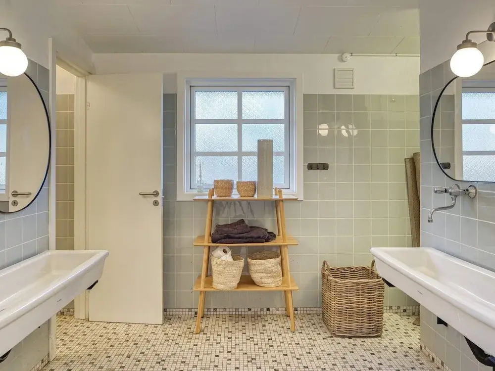 18 person holiday home in Frederiksværk-By Traum