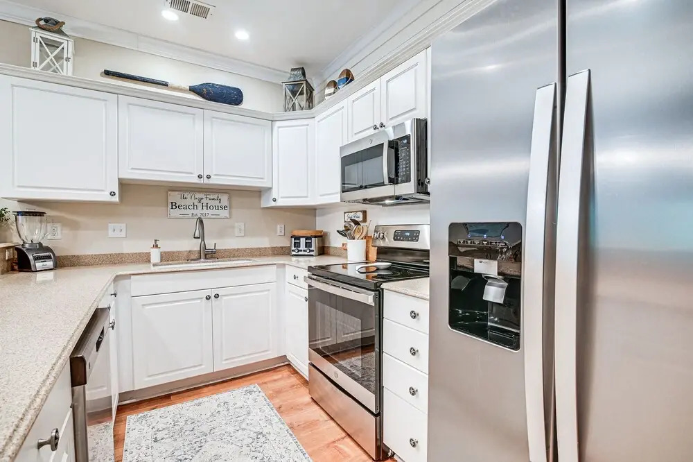 Murrells Inlet Condo w/ Pool Access: Near Beach!