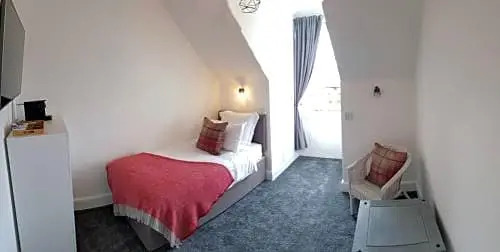 Lochtybank Guest House