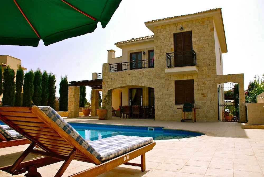 Villa 30 - Lysos