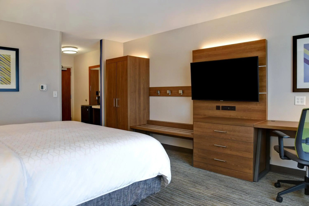 Holiday Inn Express & Suites - Ottawa by IHG