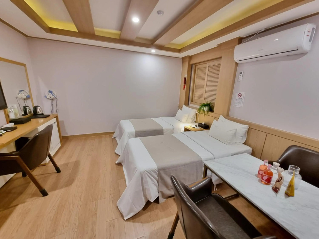 LEX Tourist Hotel