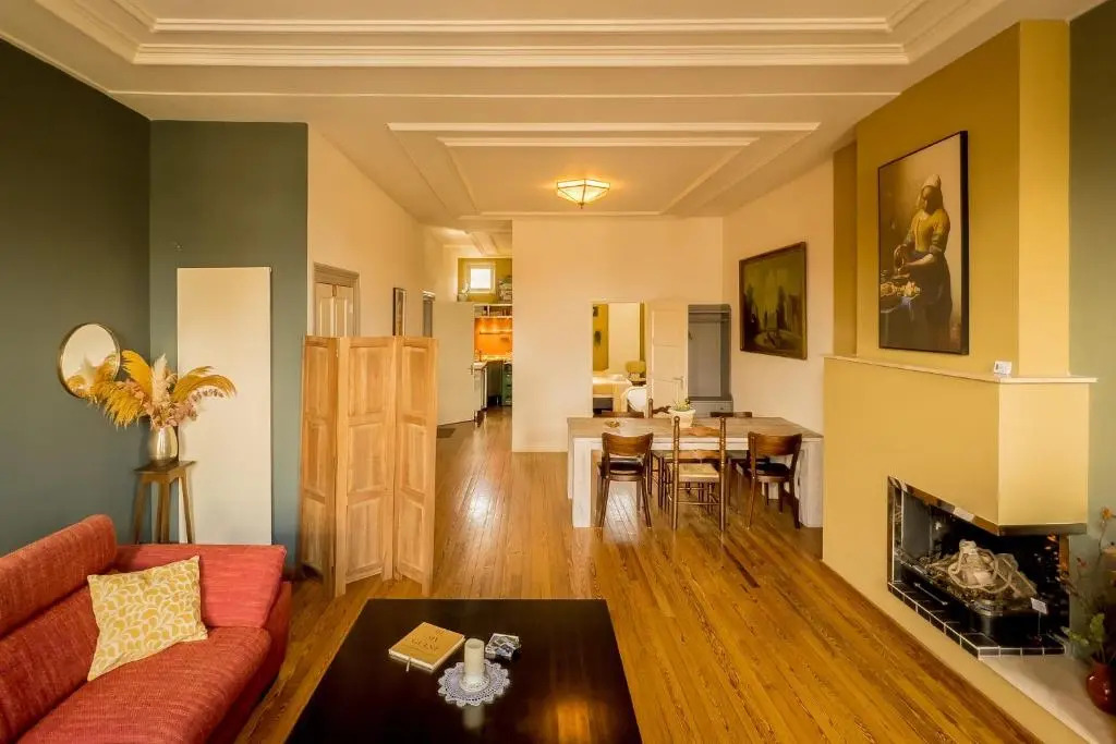 Gunnerys Guest House