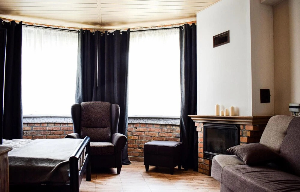 5 Bedroom Awesome Home In Darlówko