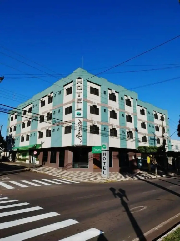 Romas Hotel