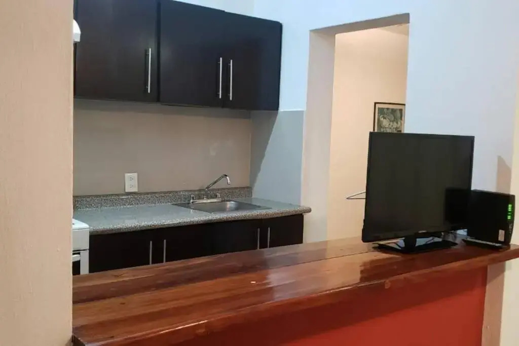 Departamento 2 recamaras para 6 Personas 3 albercas playa a 50 mts wifi