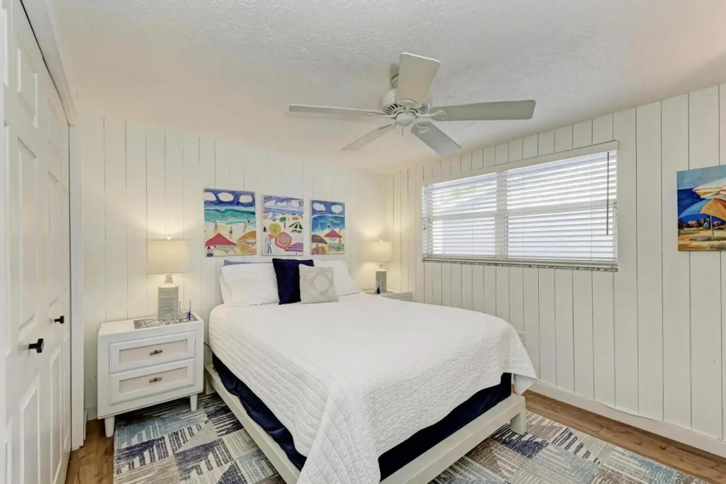 Blue Egret 306 - 61st St Unit A East
