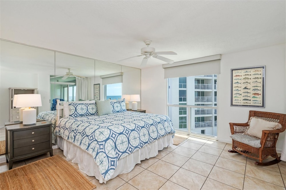 Shoreline Towers 2042 2 Bedroom Condo