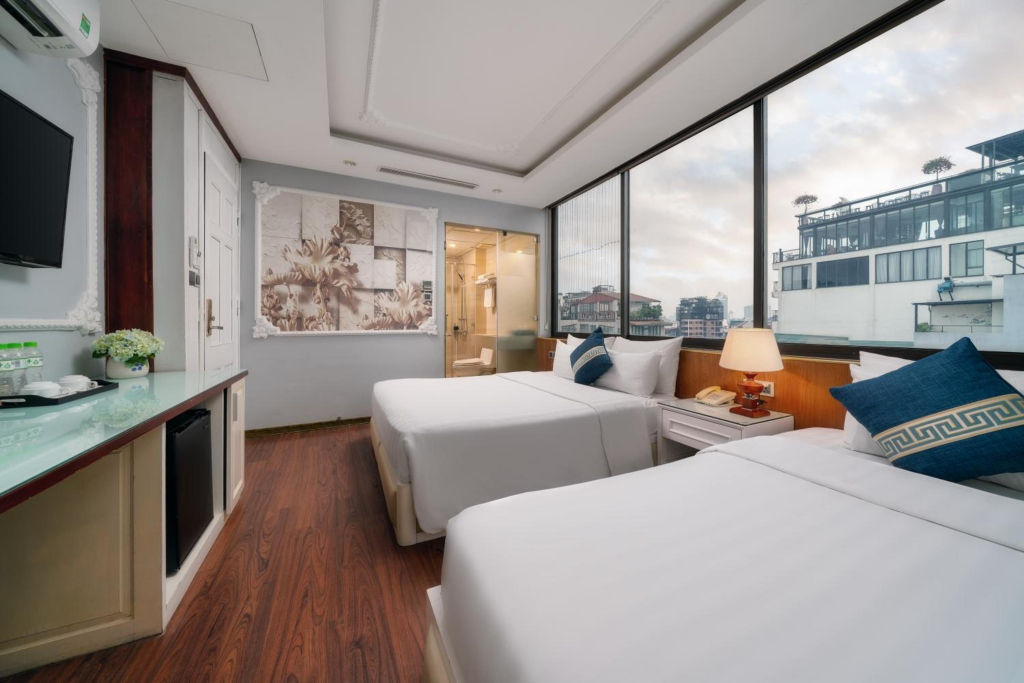 Ja Cosmo Premier Hotel