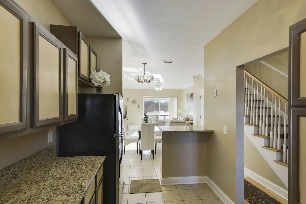 Carolina Waterfront Rentals - Arco - 3 Br townhouse by RedAwning