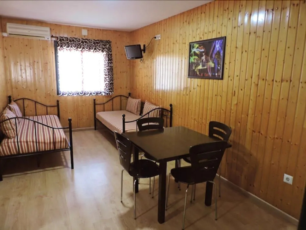 Hostal - Camping Ciudad de Cáceres
