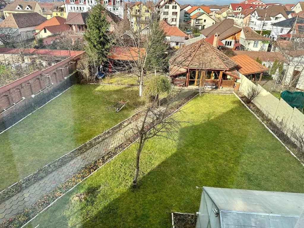 Luna House