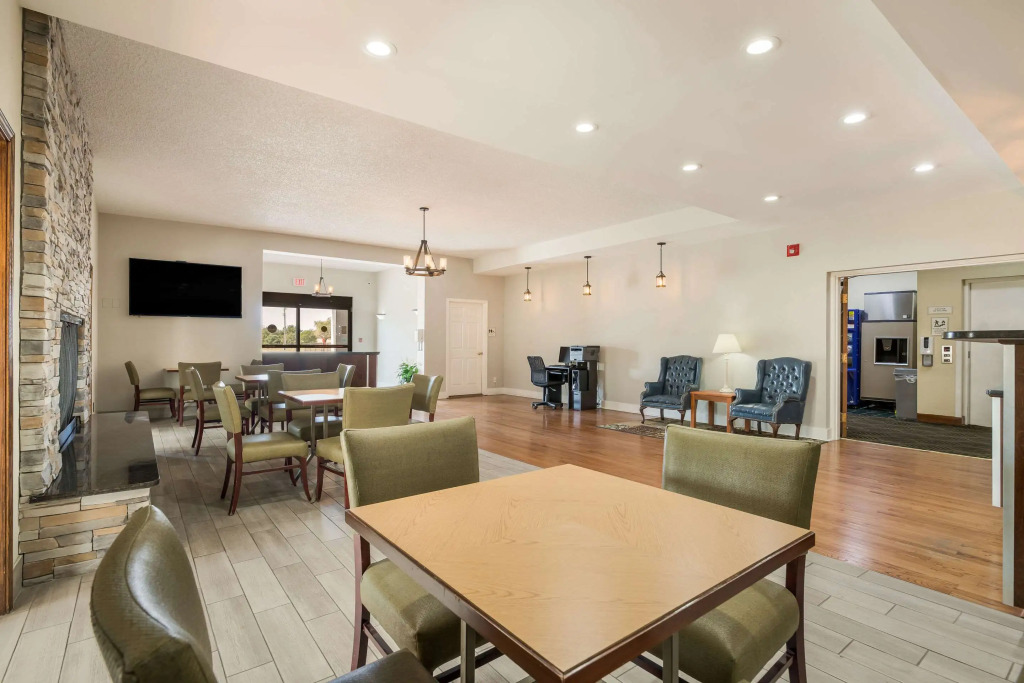 Quality Inn Tulsa Central