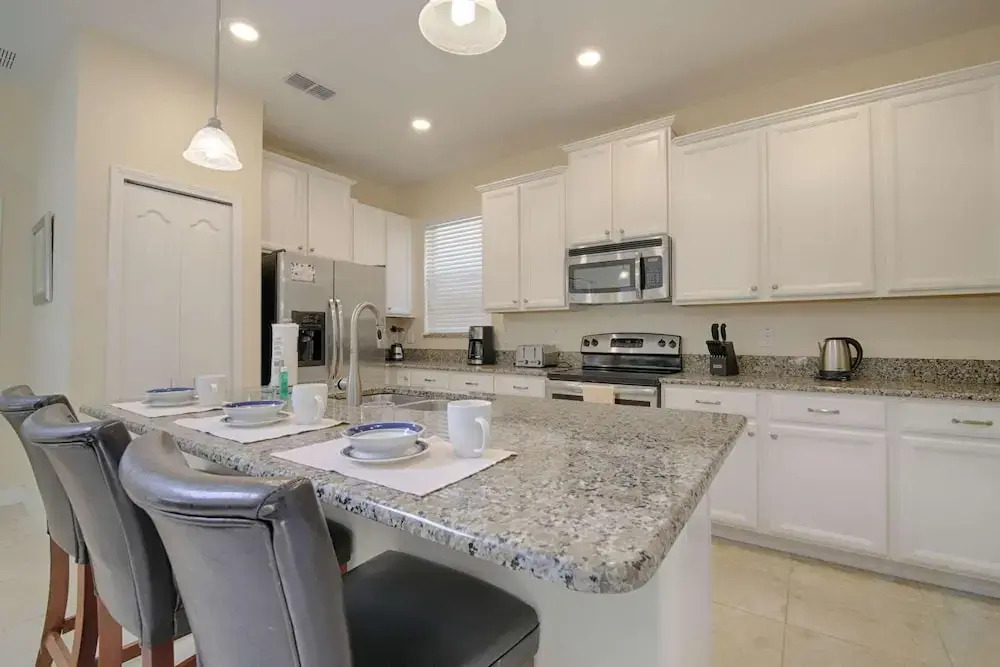 2914 Paradise Palms