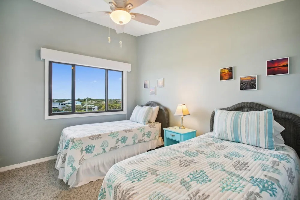 SEA -317 2BR Ocean View Pool Free Tix