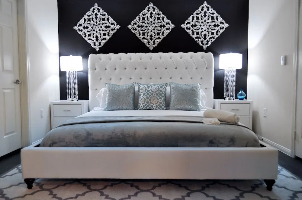 VIP Hollywood LA 5BD Walk of Fame Suite