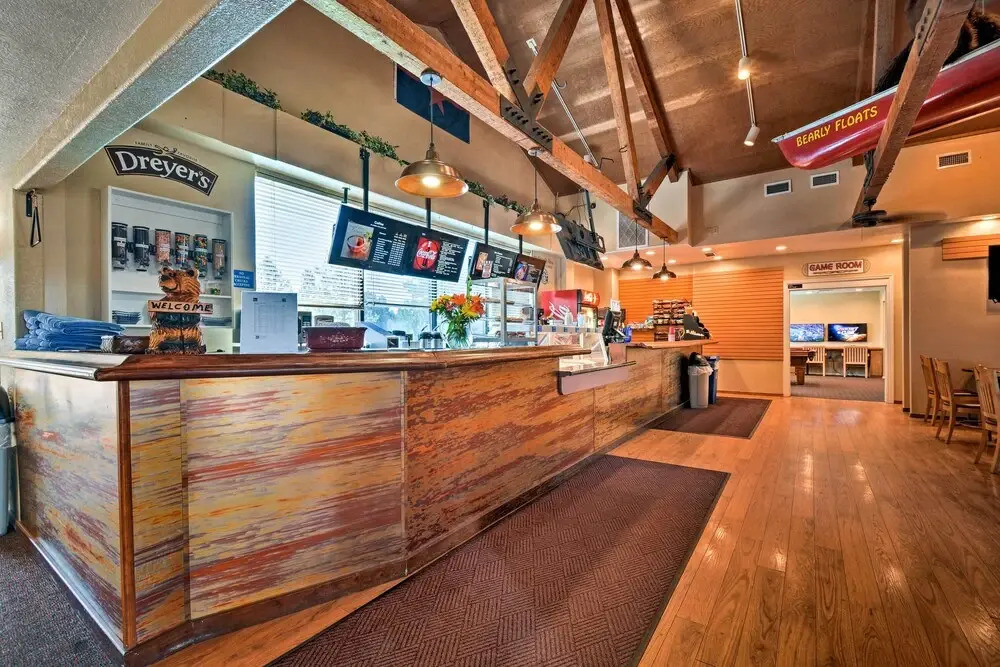 the High Country Hideaway Flagstaff Golf Retreat