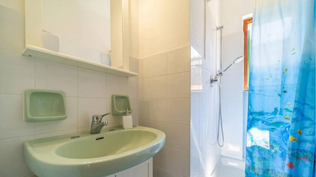 Sunsent Biodola just 50 meters from the beach with sea view terrace and parking space-IL TRAMONTO SULLA BIODOLA
