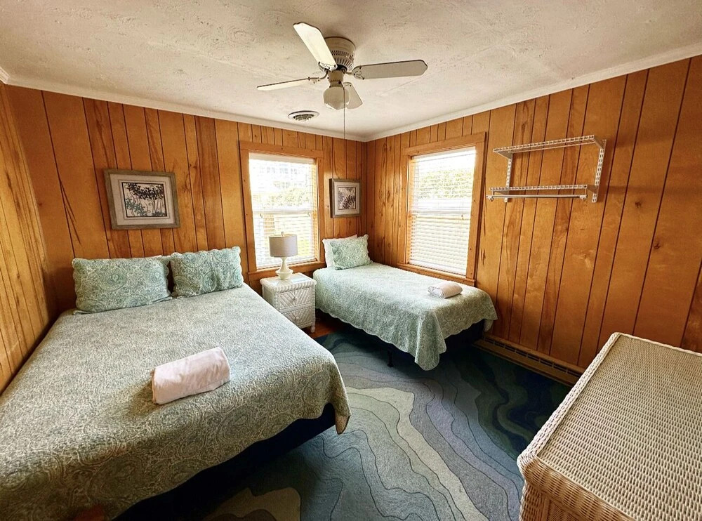 Sand Spur Cottages
