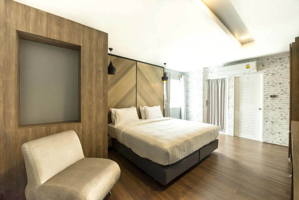 The Circle Hotel