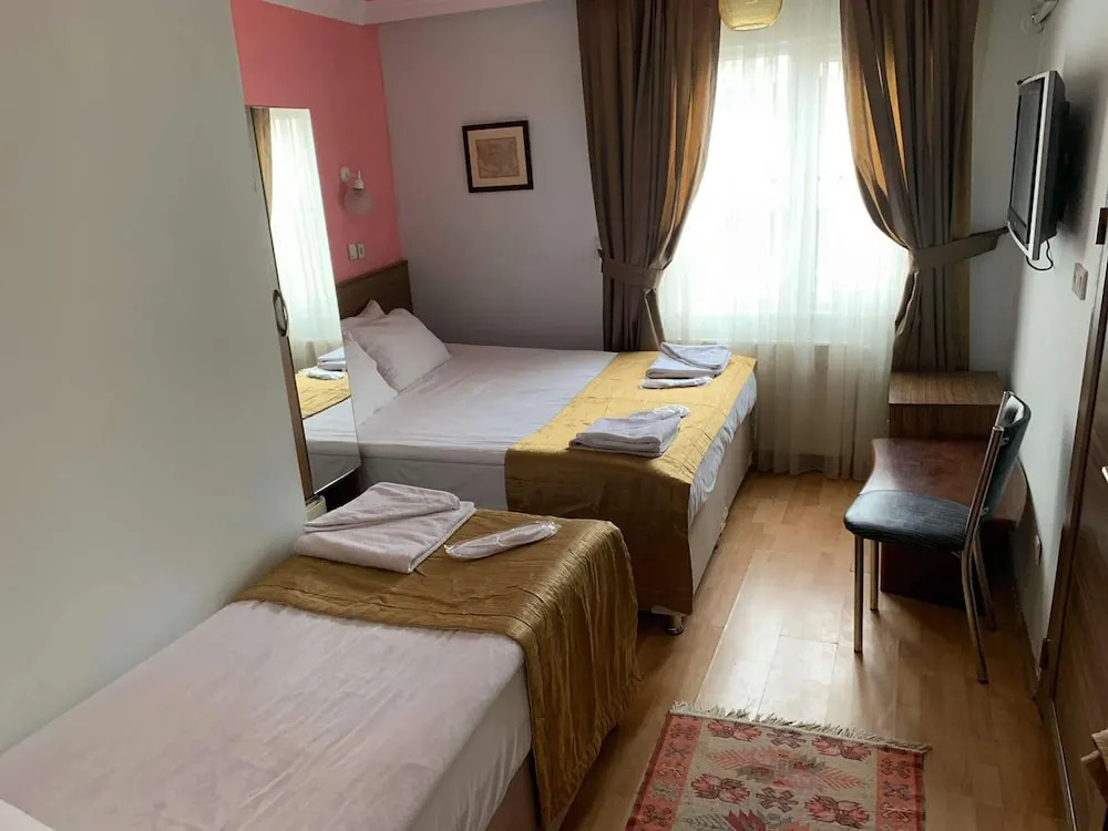 Yakut Hotel