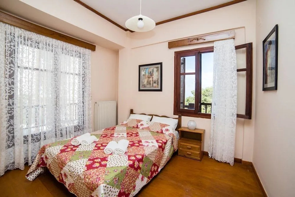 Amarandos Villa