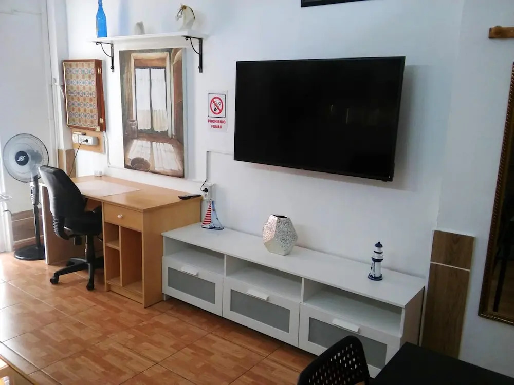 Apartment With one Bedroom in Arona, With Wifi