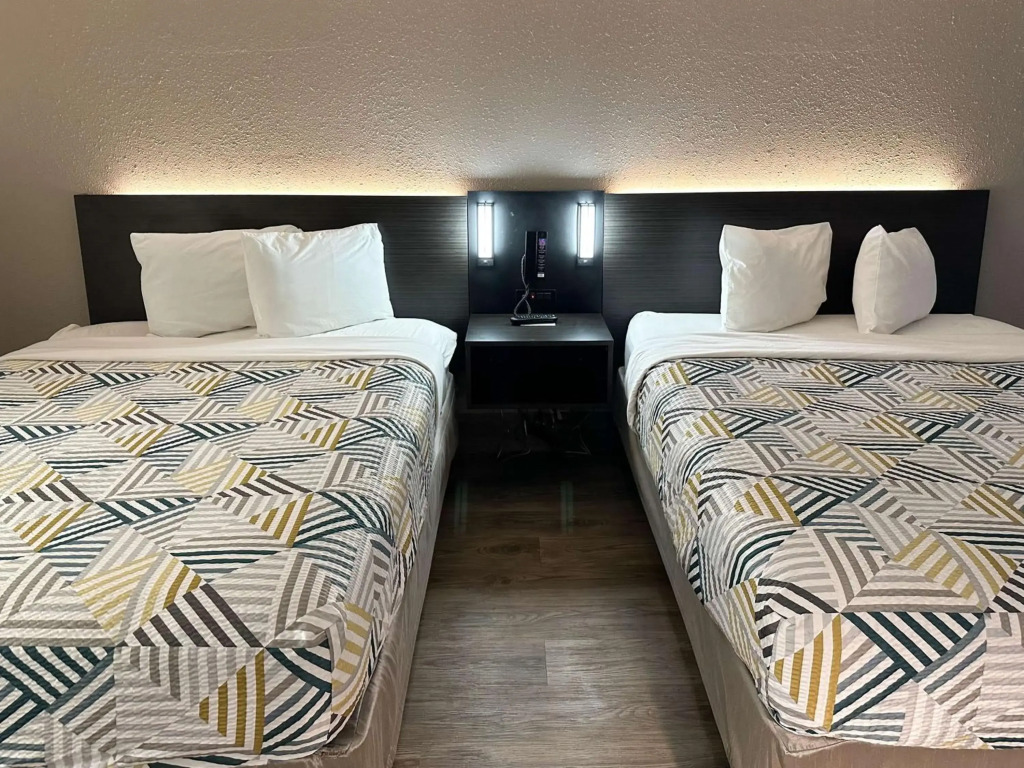 Motel 6-Pooler, GA - Savannah Airport