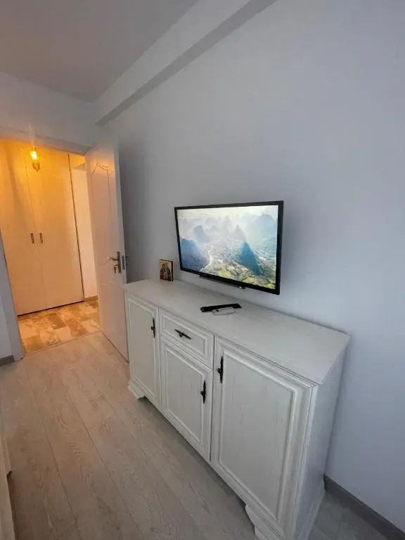 Robert’s Brilliant Apartament
