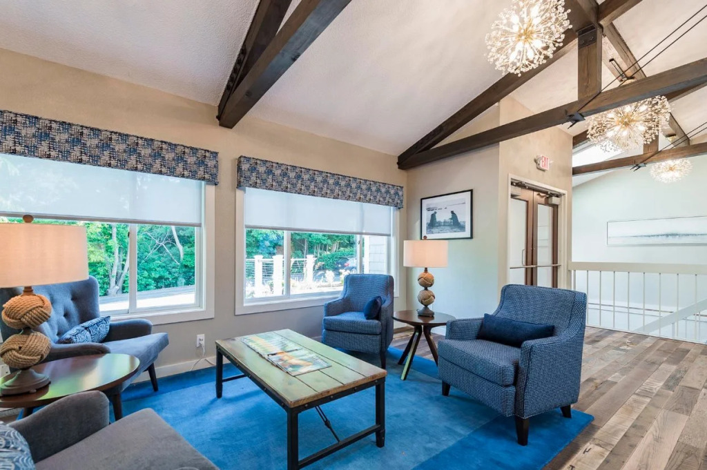 Rockport Inn and Suites