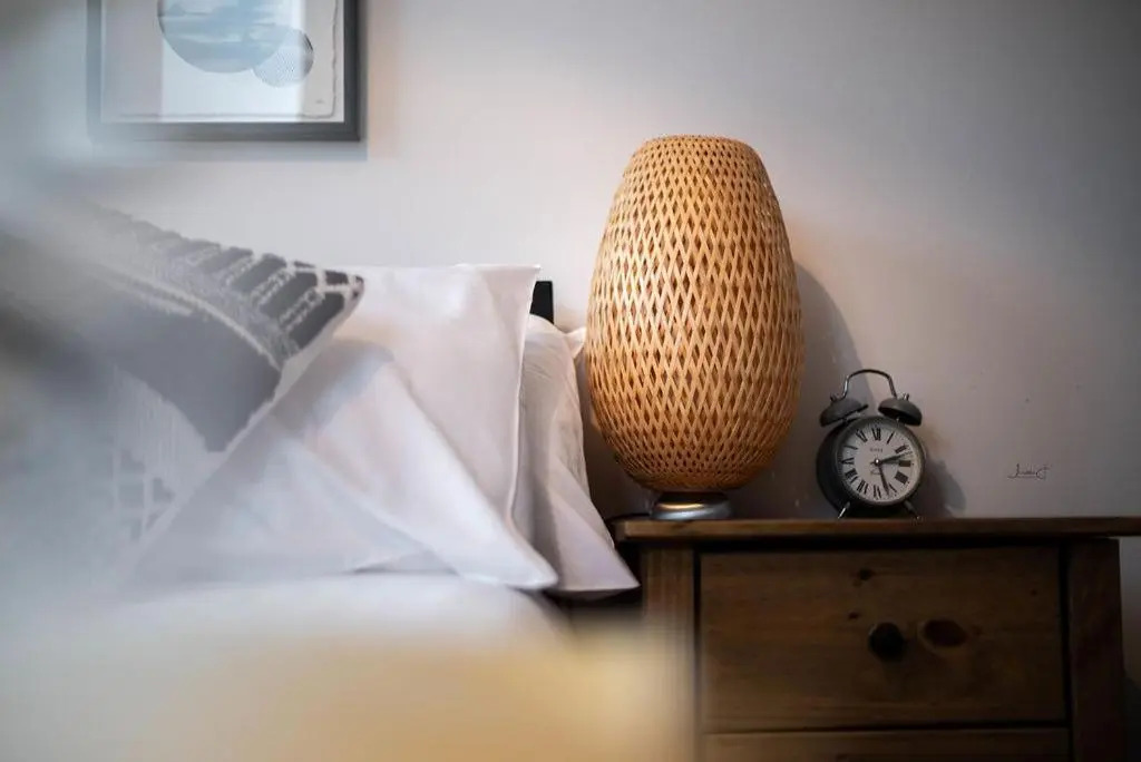 Air Host and Stay - Apartment 5 Broadhurst Court sleeps 6 minutes from town centre