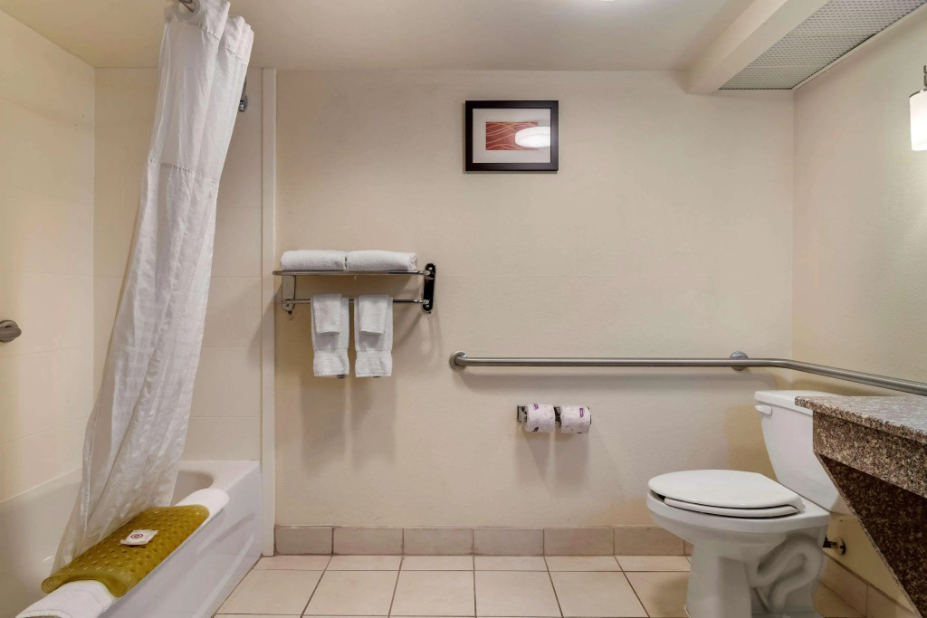Comfort Inn & Suites Athens North