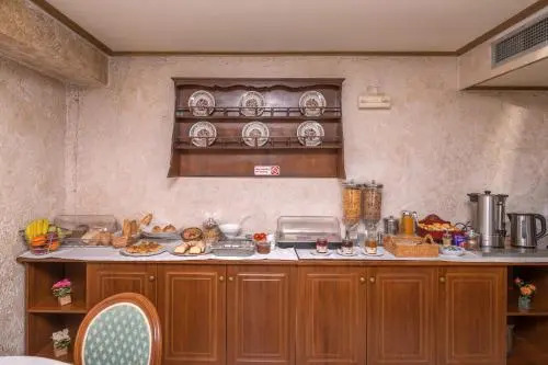 Jolly Hotel