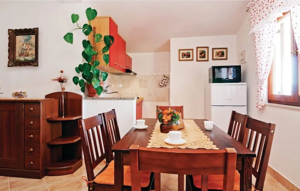 Apartment A&M