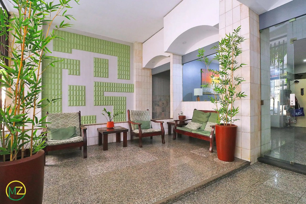 Apartamento de 2 quartos econômico e espaçoso no charmoso bairro do Leme para 8 pessoas