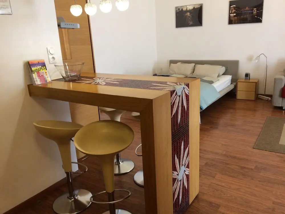 El Patio Apartment