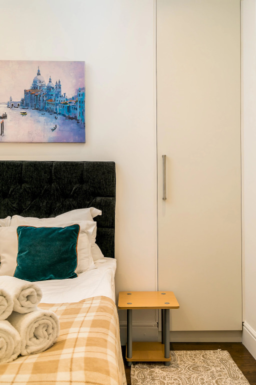 Cosy green 1-bedroom apartment