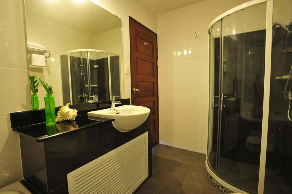 Chalong Beach Front Residence