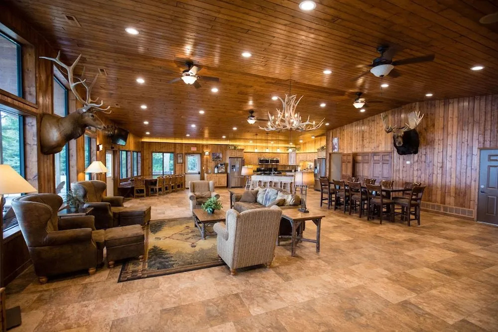 Lewis & Clark Resort