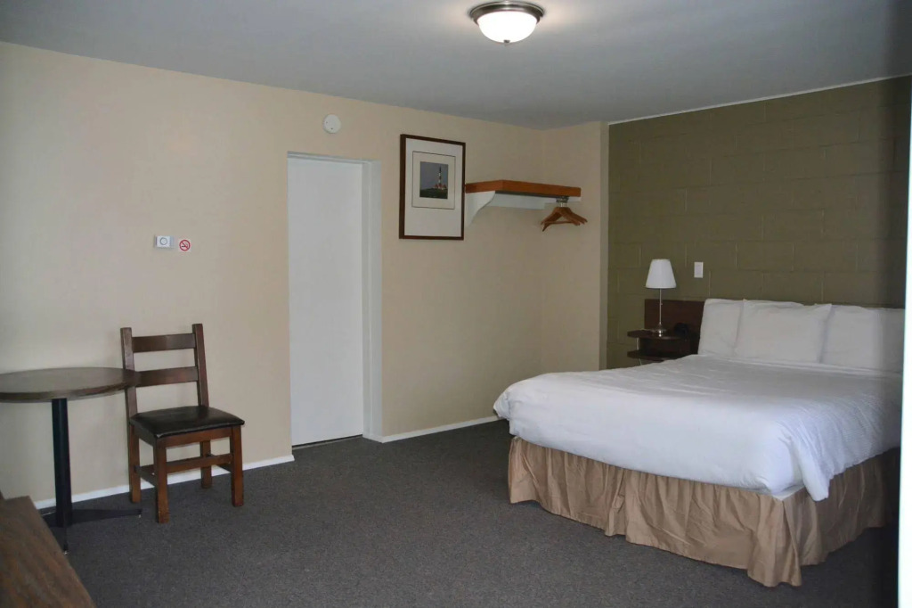 Ray Lyn Motel