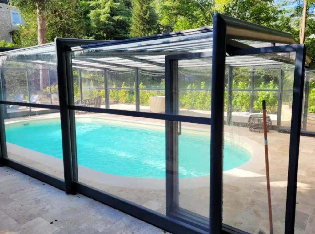 Villa confortable à Carlux avec piscine privée et jardin