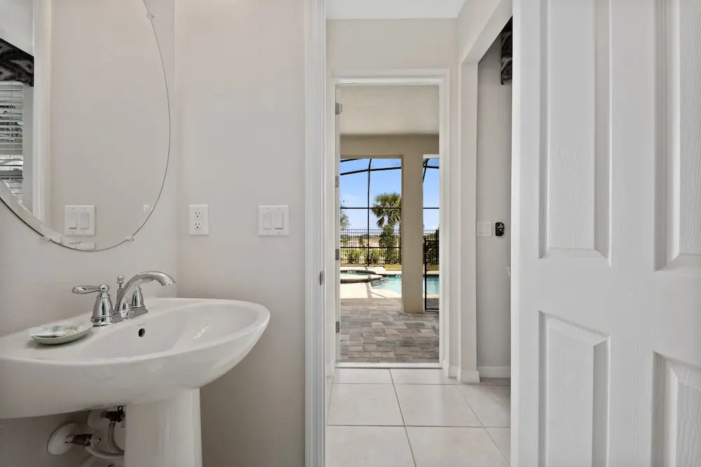 So_961r Solara Sunshine 7 Bedroom Home